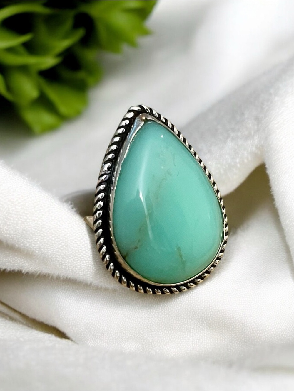 ❌SOLD ❌Chrysoprase Gemstone Ring Size 7.5